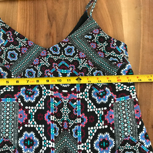 Silky print spaghetti strap tank - Picture 5 of 5